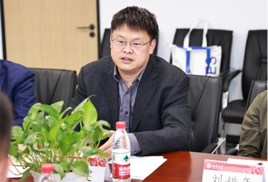 bf61f6a8f94644db91eb91008b7b403c.png bf61f6a8f94644db91eb91008b7b403c.png