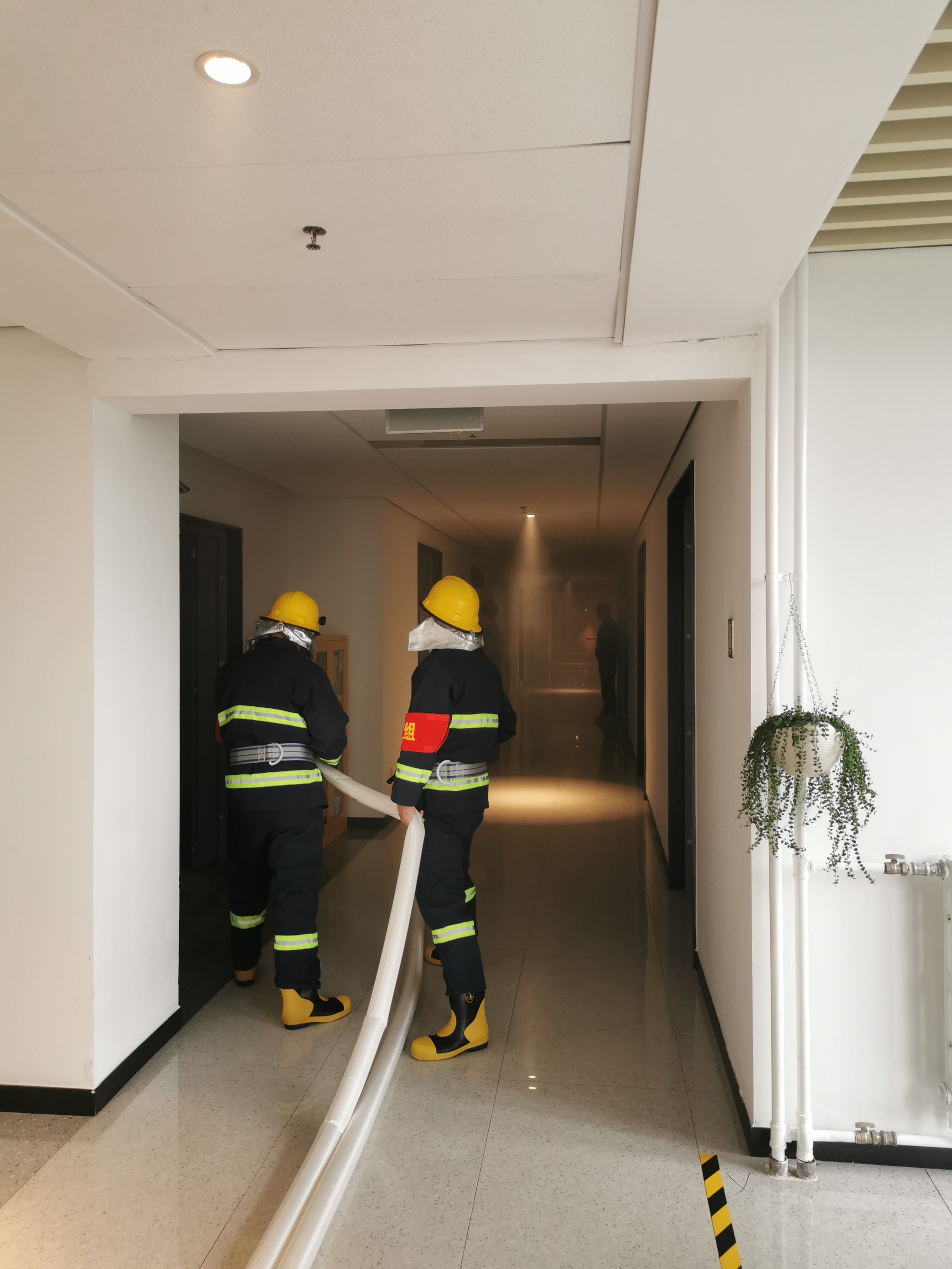 a10d2650019c48efb367dafee64cda53.jpg 图5灭火.jpg