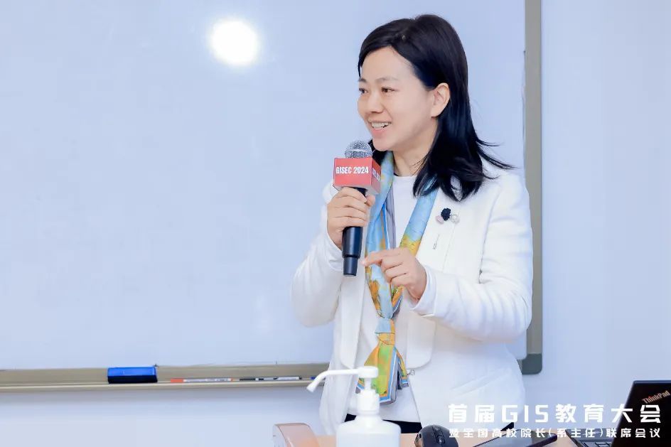 0c335ed321eb44748a192457287f774b.jpg 赵江洪.jpg