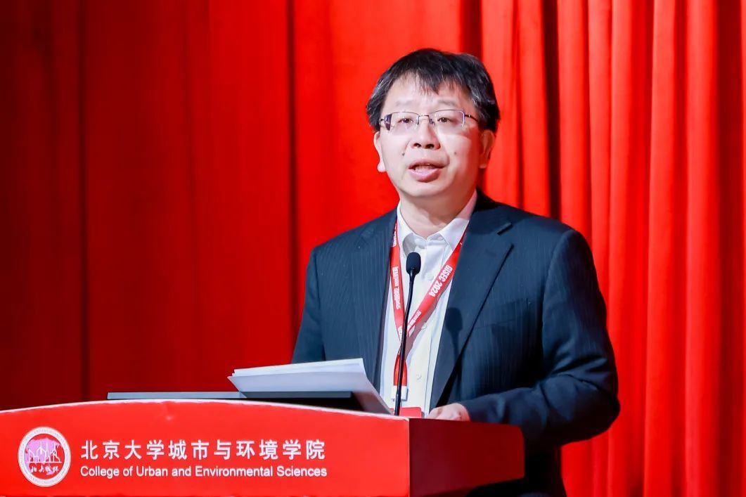 184d07c432a34004881346976e44cb37.jpg 贺灿飞.jpg