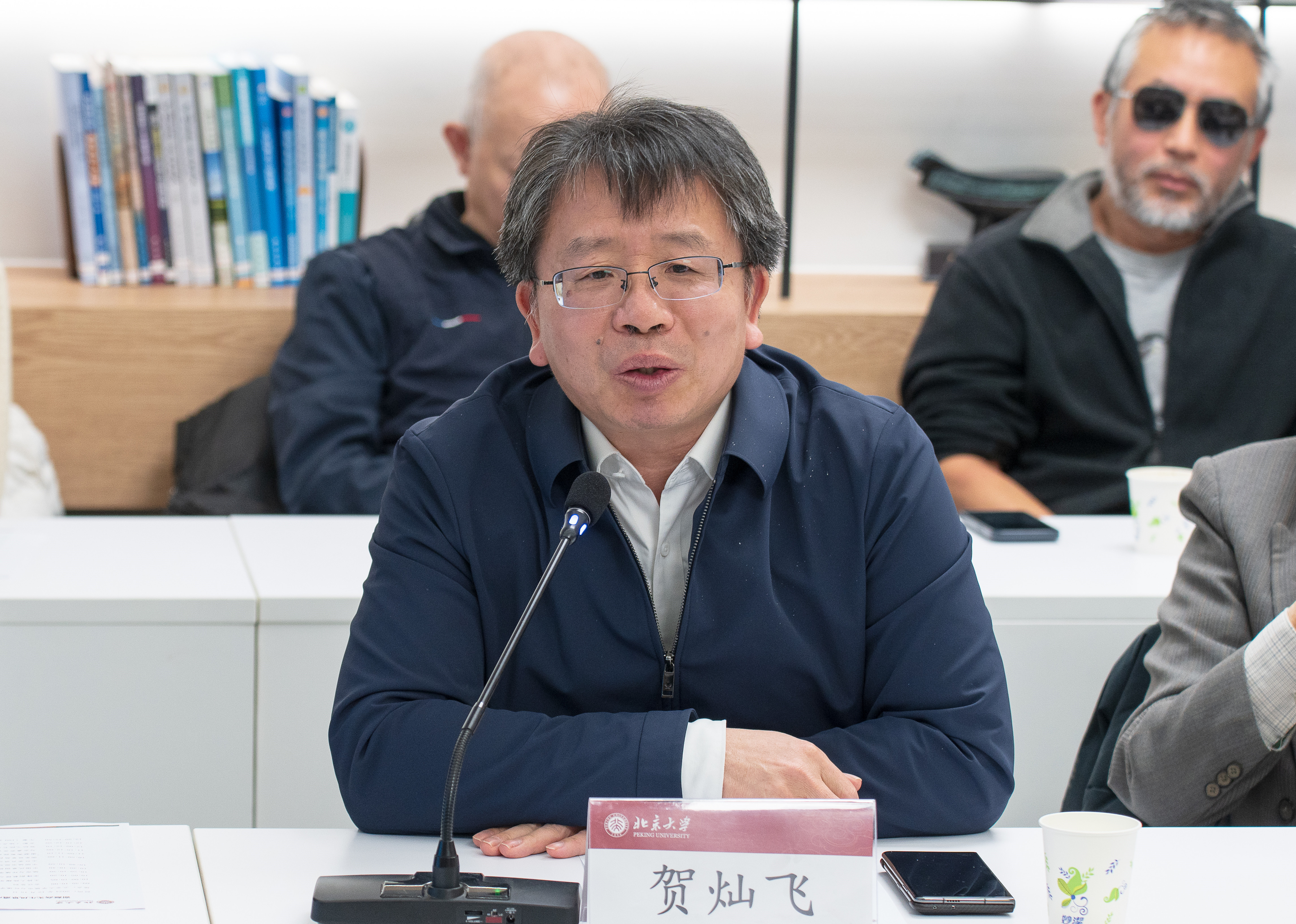 a6de1b5a9f34471cb8837423fe92919d.jpg 贺灿飞_副本.jpg