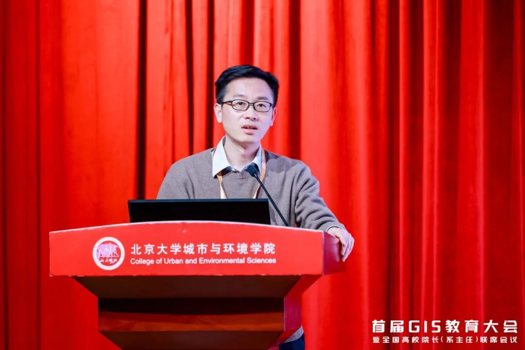 bbaa423804744a2e9968c44fcc5ebd54.jpg 邵怀勇.jpg