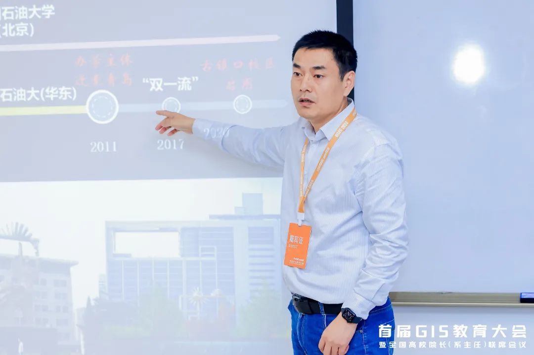 e29b978028f64dcf905afe665650fd6b.jpg 黄丙湖.jpg